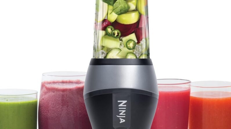 Ninja QB3001SS Ninja Fit Compact Personal Blender, for Shakes, Smoothies, Food Prep, and Frozen Blending, 700-Watt Base and (2) 16-oz. Cups & Spout Lids, Black